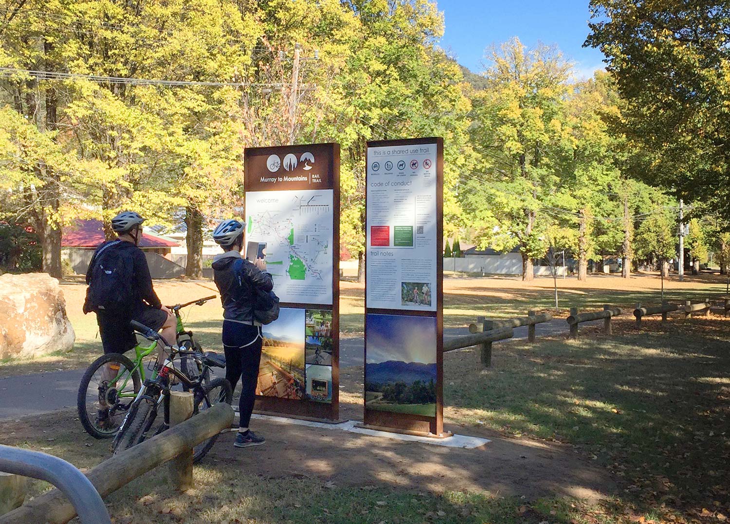 interpretation and visitor orientation sign at entry to Murray to Mountains Railtrail, Bright